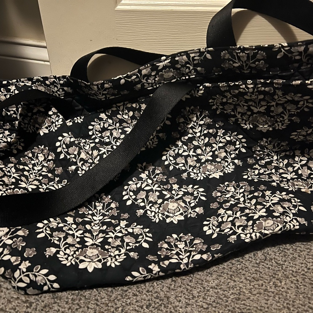 Vera Bradley tote bag